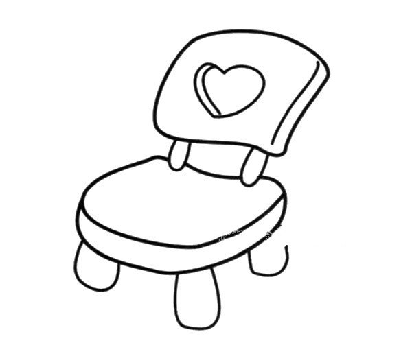 心形靠背椅子