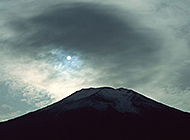 巍然耸立的富士山唯美壮丽图集