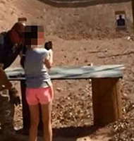 女童练枪误杀教练 这就是美国的枪法文明？