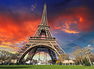 法国名胜古迹巴黎埃菲尔铁塔梦幻唯美图片