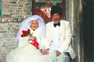 百岁夫妻拍婚纱照圆梦