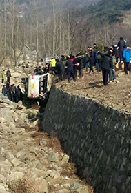 山东蒙山旅游区发生车辆侧翻事故3死18伤