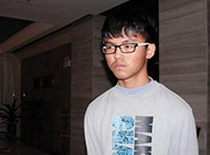 “鼠标少年”杨辉就读学校因压力大劝其退学？