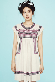 韩国女星朴信惠甜美代言春季服饰组图