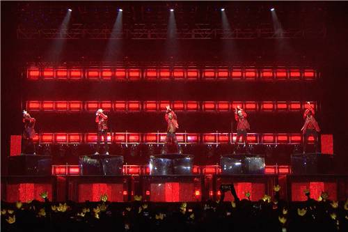 BIGBANG公开香港演唱会幕后花絮 感动再延续