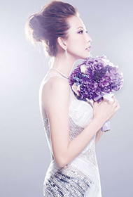 香港演员蔡少芬唯美梦幻婚纱写真