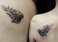 情侣必备翅膀纹身图案让爱飞翔