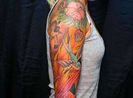 个性手臂鲜艳花臂纹身图案