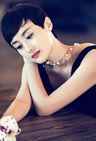 中国短发美女明星傅淼气质写真