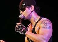 韩国男明星刘承俊手臂纹身图案欣赏