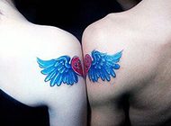 彩绘羽翼情侣纹身图片