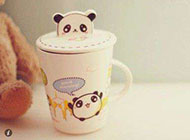 可爱熊猫杯子个性精美背景图片