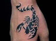 蝎子图腾个性纹身图案大全