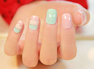 指尖上的美丽精致美甲图片