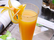 酸酸甜甜的鲜榨橙汁图片