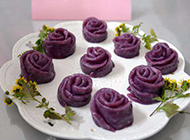 自制紫薯玫瑰花面点图片