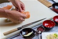 寿司高清图片 制作寿司的人物高清摄影图片