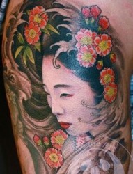 一张手臂日本艺妓美女纹身图案