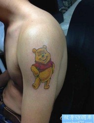 手臂流行可爱的卡通小熊纹身图片