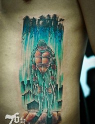 男生腹部超酷的忍者神龟纹身图片