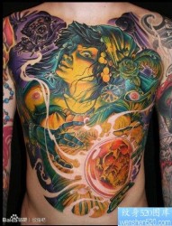 男生胸前很酷霸气的欧美巫师纹身图片