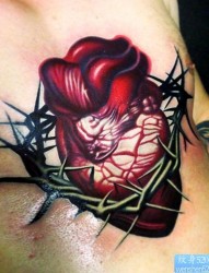 一张个性心脏纹身图片