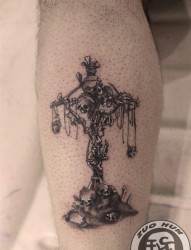 一张腿部超酷的骷髅天秤座纹身图片