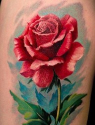 推荐一张漂亮的玫瑰花纹身作品