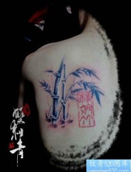 肩背经典的水墨竹子纹身图片