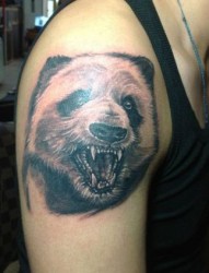 大臂一张大熊猫纹身图片