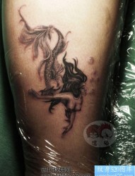 精美流行的腿部美人鱼纹身图片