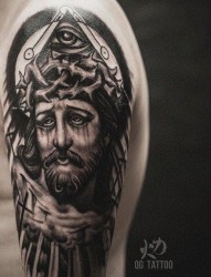 手臂流行很酷的耶稣纹身图片