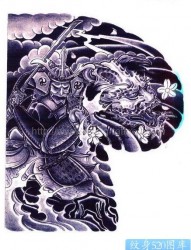 日本老传统日式半胛武士龙纹身图片作品