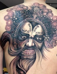 后背纹身图片：超酷的满背京剧脸谱肖像纹身图片作品