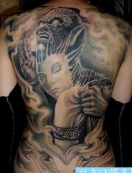 满背纹身图片：满背美女恶魔纹身图片纹身作品