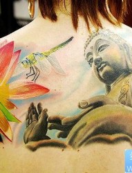 背部彩色莲花蜻蜓佛祖佛像纹身图片纹身作品