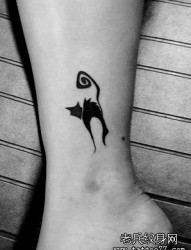 女孩子腿部流行可爱的图片猫咪纹身图片