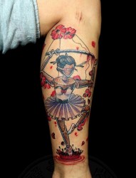 腿部经典超帅的提线木偶纹身图片