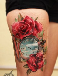 女人腿部时尚唯美的彩色玫瑰花纹身图片
