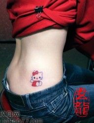 美女腰部超可爱的猫咪纹身图片