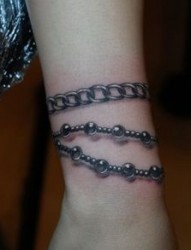 女人喜欢的流行的手链纹身图片