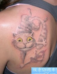 肩部可爱卡通猫咪纹身图片