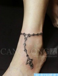女人脚腕唯美小巧的脚链纹身图片