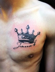 男人胸部流行好看的皇冠纹身图片