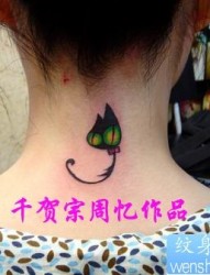可爱女人后颈图腾猫咪纹身作品