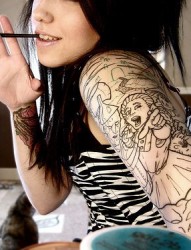 女人手臂肖像刺青