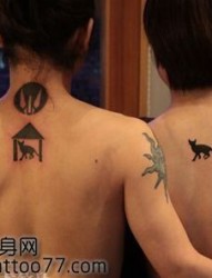 背部情侣图腾猫纹身图片