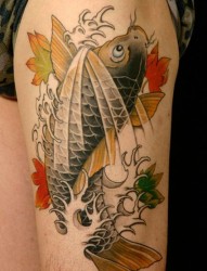大腿上的鲤鱼纹身图案