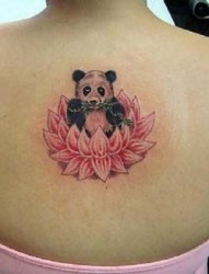 熊猫莲花纹身多种风格尽享展现