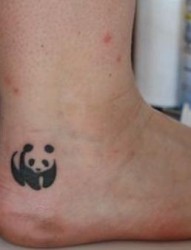 可爱小熊猫纹身图案